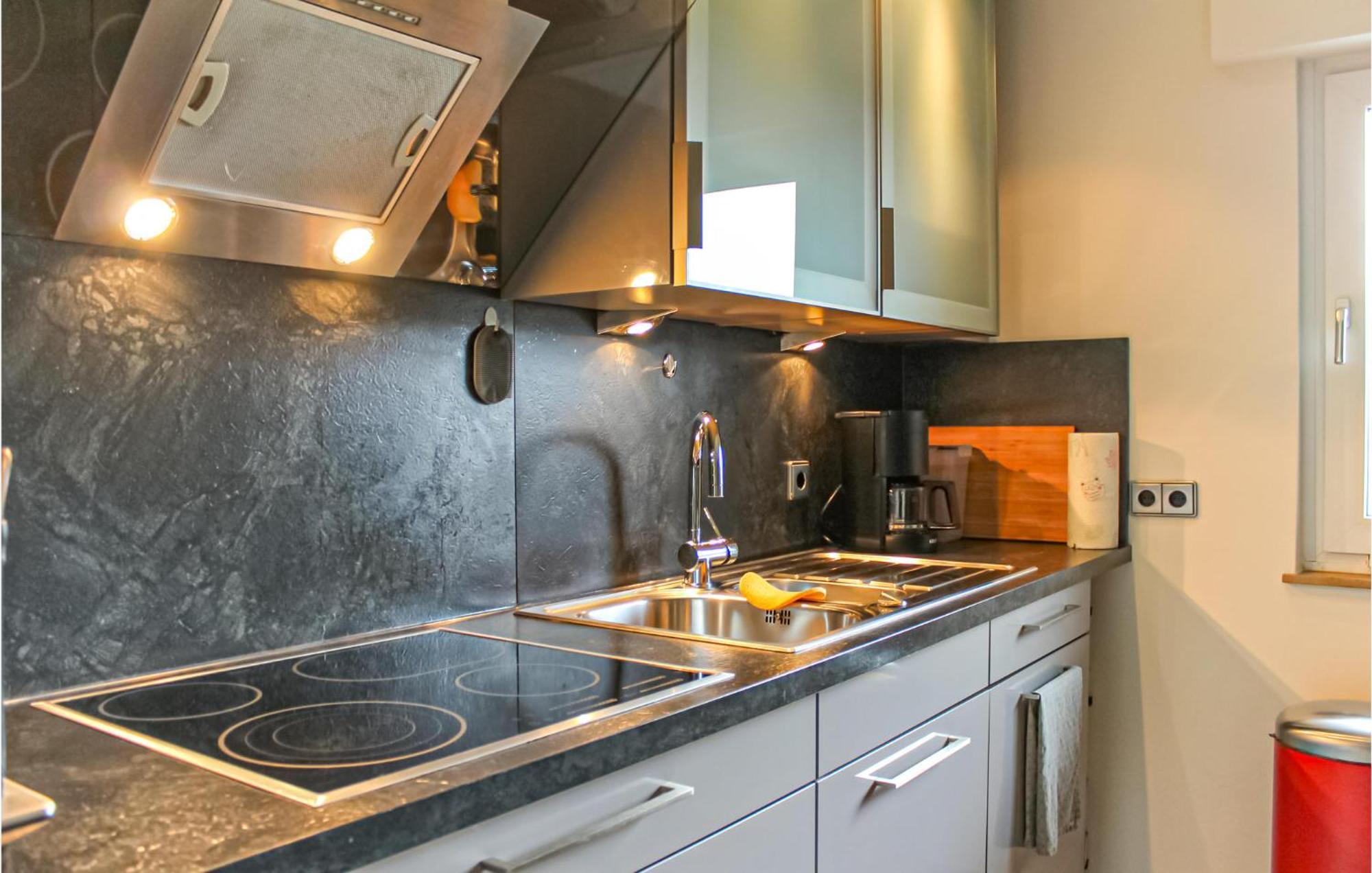 1 Bedroom Stunning Apartment In Детмолд Екстериор снимка